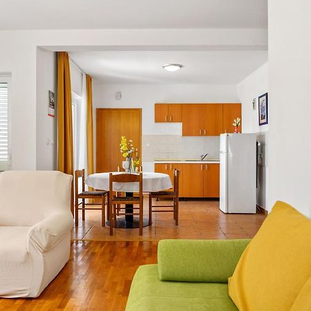 Golden Cape Apartments Bol Luaran gambar