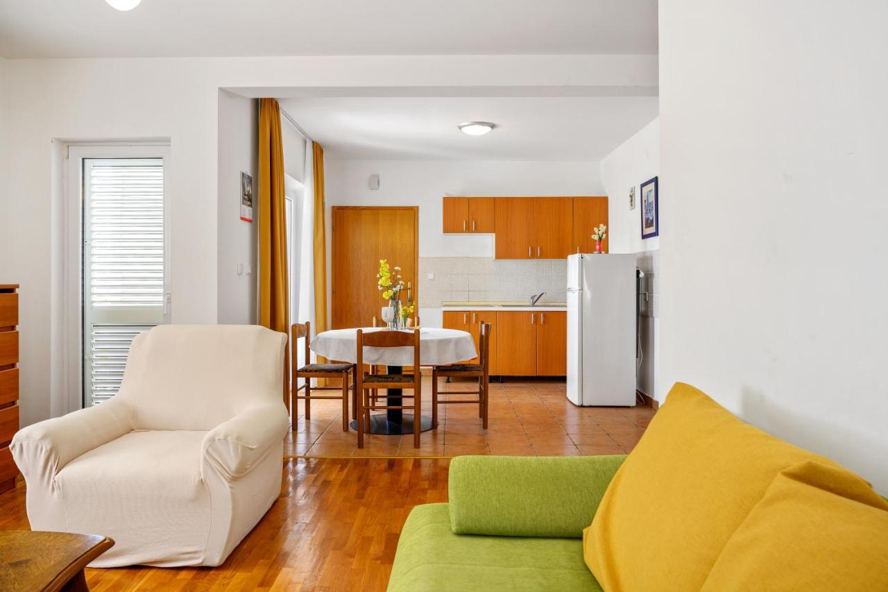Golden Cape Apartments Bol Luaran gambar