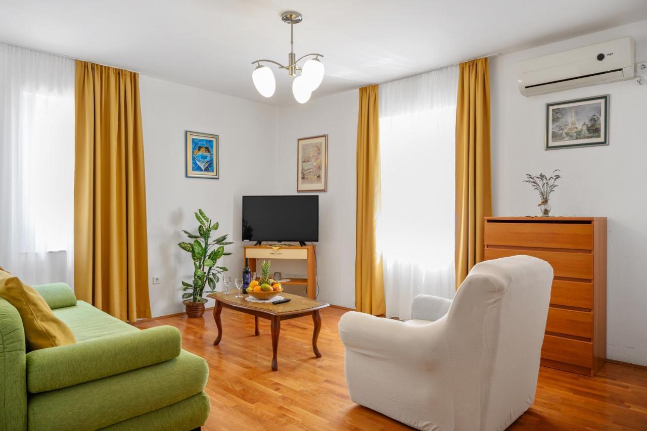 Golden Cape Apartments Bol Luaran gambar