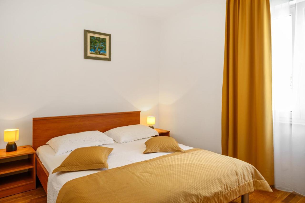 Golden Cape Apartments Bol Luaran gambar